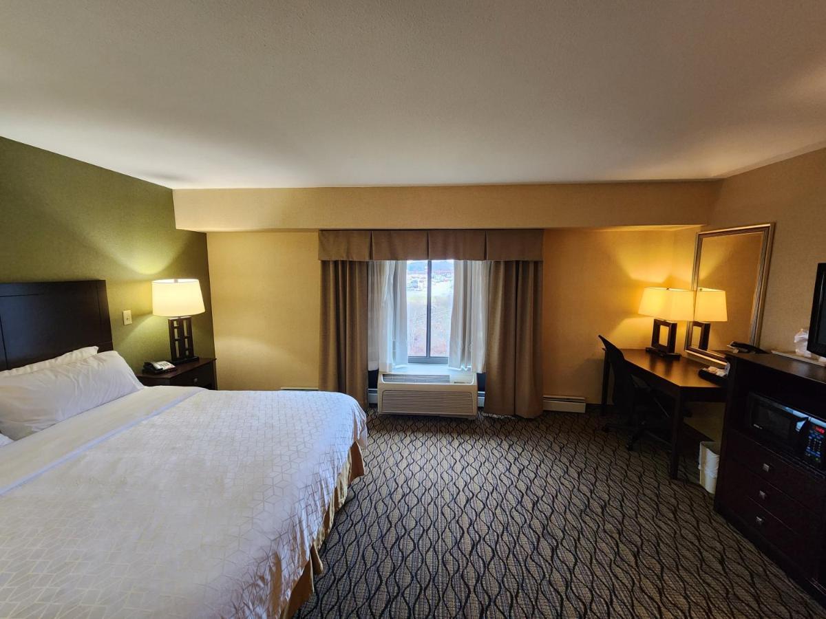 Wingate By Wyndham Kittanning Exterior foto